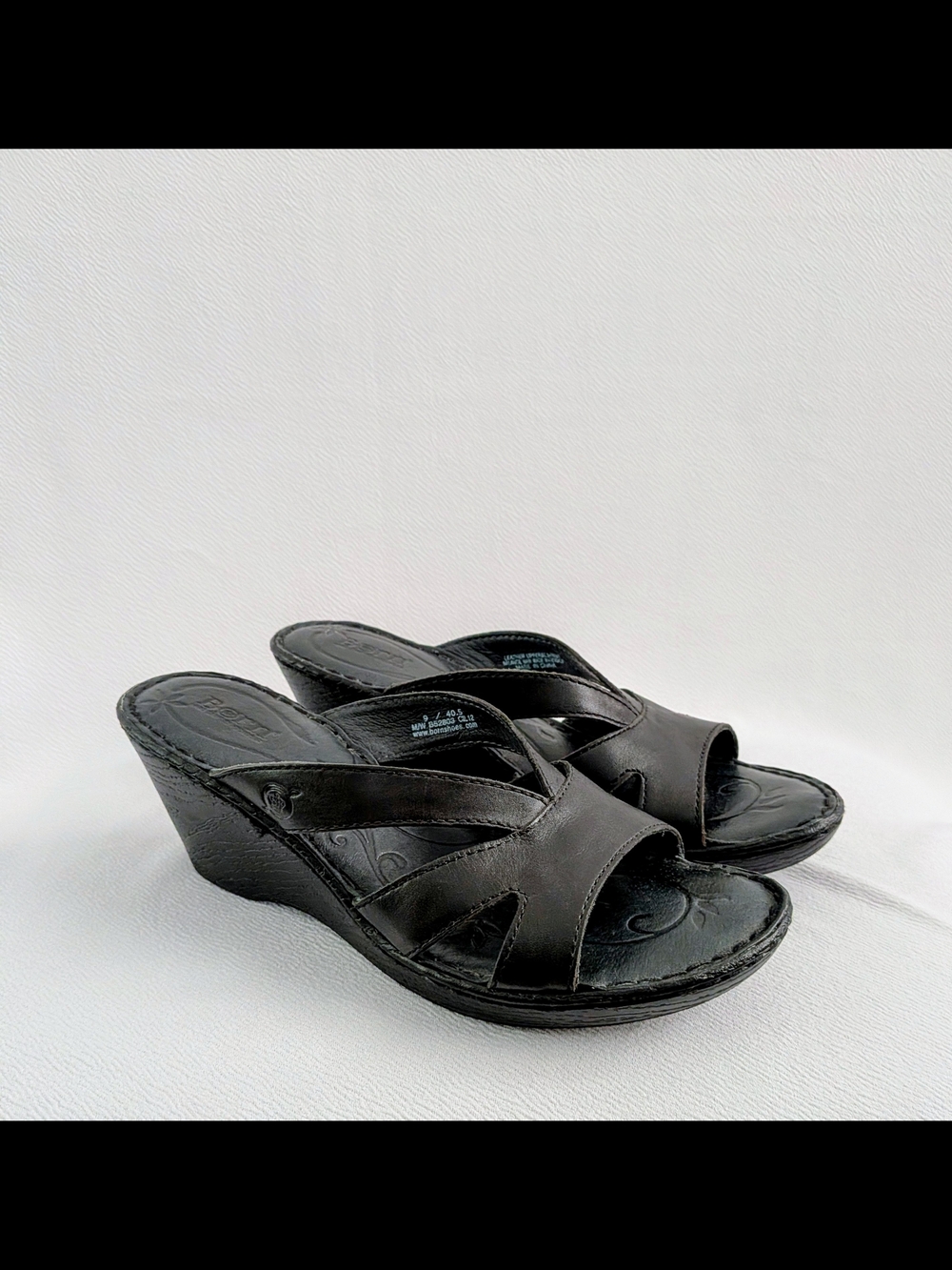 Born Black Leather Size 9 Wedge Slide Sandals